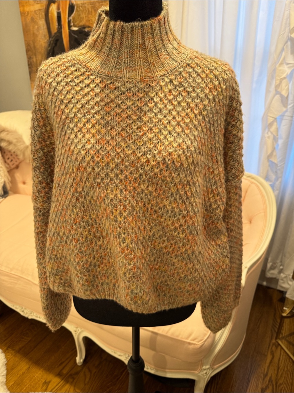 Neutral Multicolor Ribbed Turtleneck Sweater - Women - Picture 2 of 7